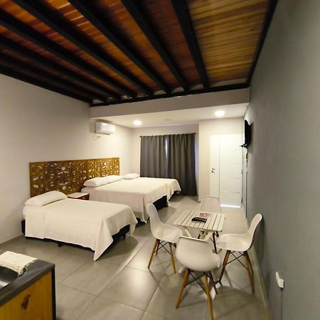 Los Lirios Apart & Suite Porto Iguaçu Exterior foto